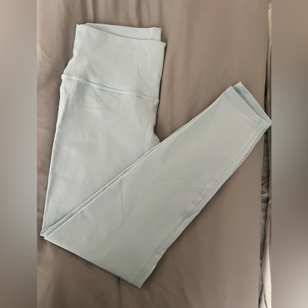 Alo yoga airbrush leggings 7/8 light blue